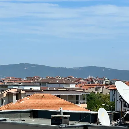 아파트 голям с прекрасна гледка кьм морето *